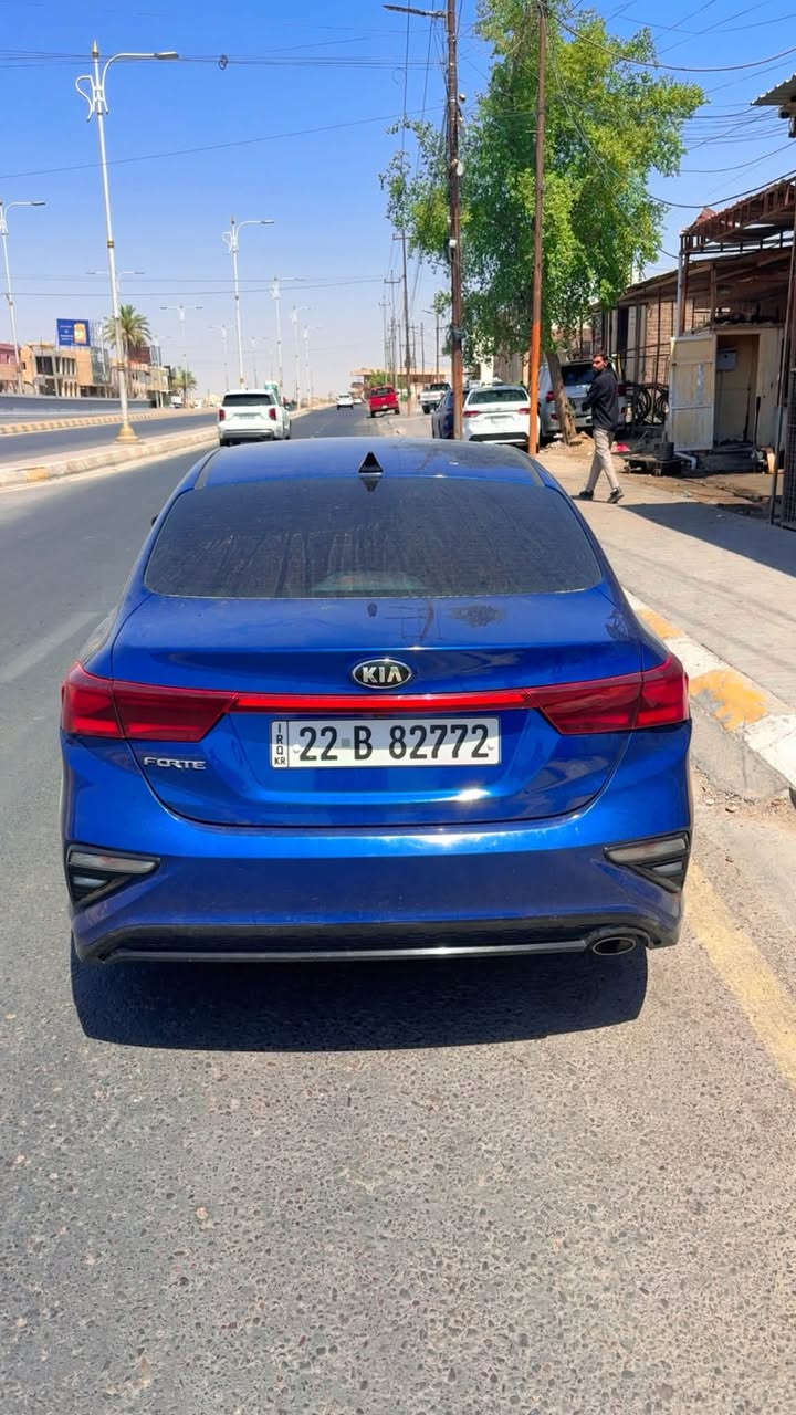 السلام عليكم كيا فورتي 2021 بيها بنيد وجاملغ بدون دواخل السياره جديده وما ناقصها شي سعرها 130 ورقه رقم اربيل العنوان تكريت ***********
