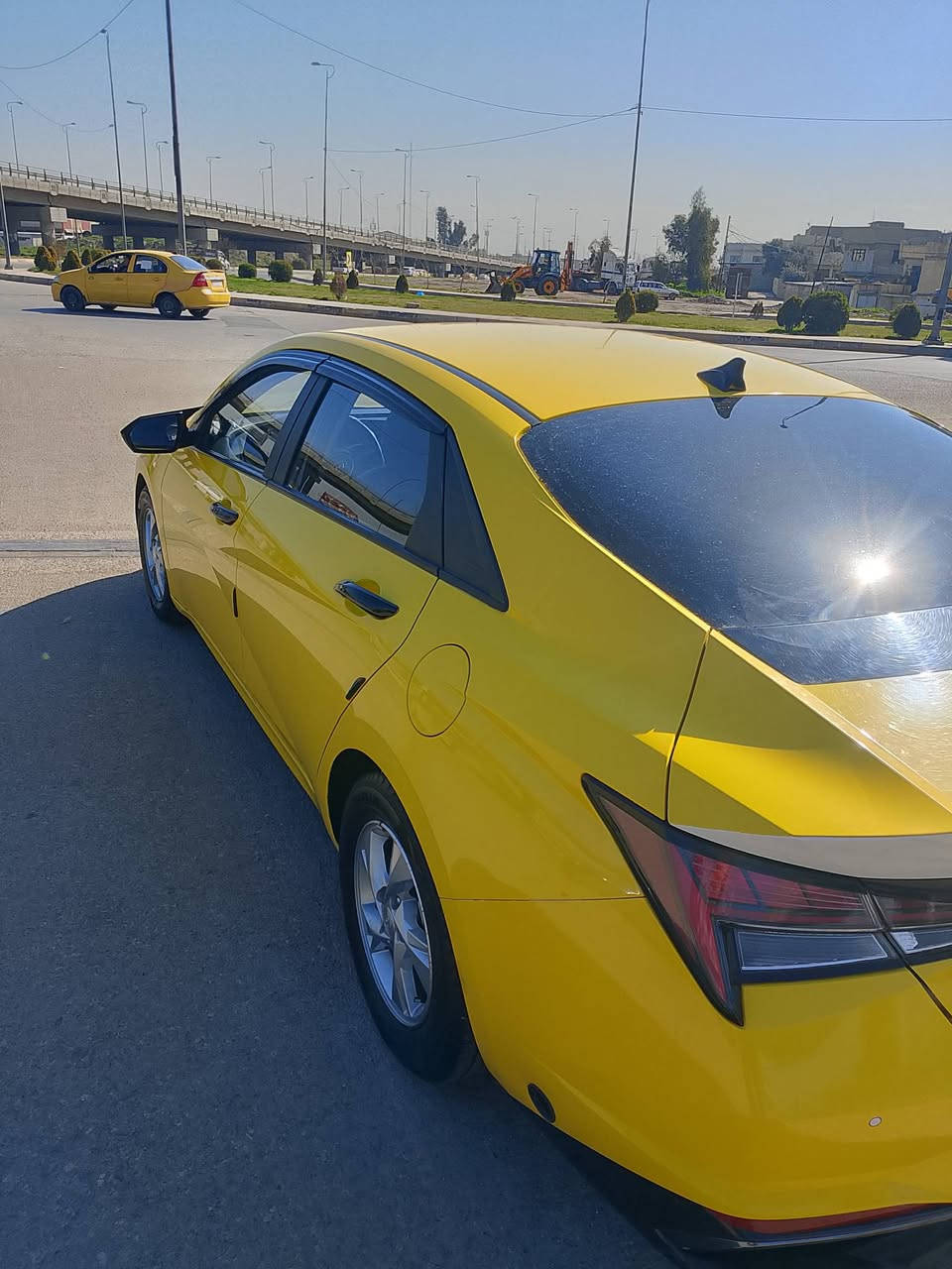 🚖افانتي كوري
موديل 2021
محرك 16دوش
المواصفات: 
1_(بصمه) 
2_(تشقل عن بعد) 
3_(بصمه ابواب) 
4_(صندوق بصمه) 
5_(صندوق ذكي) 
6_(مري  شفط) 
7_(كشنات جلد) 
8_(كشنات هيتر) 
9_(ستيرن هيتر) 
10_(لد نهاري) 
11_(ترحب عند قتراب) 
12_(كروز سرعه) 
13_(قياده ذاتيه) 
14_(شاشه تعرف) 
15_(اربعه انضمه قياده) 
ماشيه80
رقم نينوى مسطره🚶‍♂️ 
هيئه وغرامات صفر0️⃣ 
بيها منظومة غاز 👥
بدون ضرر🇦🇲
شرط التحويل🤝
🚦السعر168💵
***********
