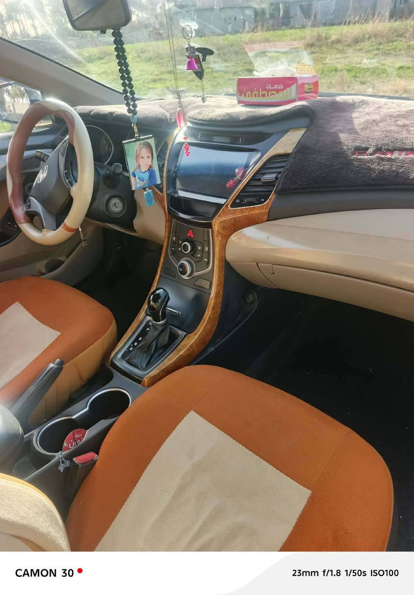 النترا موديل 2015
فتحه 
شاشه 
حدادية جديده 
تحكم ستيرن 
السيارة فول ماعده البصمه 
السونار مرفق بالصور
السيارة خير من الله مال جناي 
السعر 125 مجالهه بسيط 
***********
