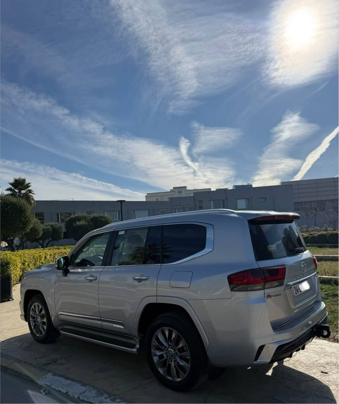 لاندكروزر 2023  VX  لمتد ساز   
  4  كامرات   +  5 بصمات ابواب   + صندوق كهرباء 
‎السيارة مكفولة كفالة عامة . 
‎           عداد ماشية (42000)  الف فقط
‎السعر  695 
رقم موبايل/*********** أربيل, العراق
