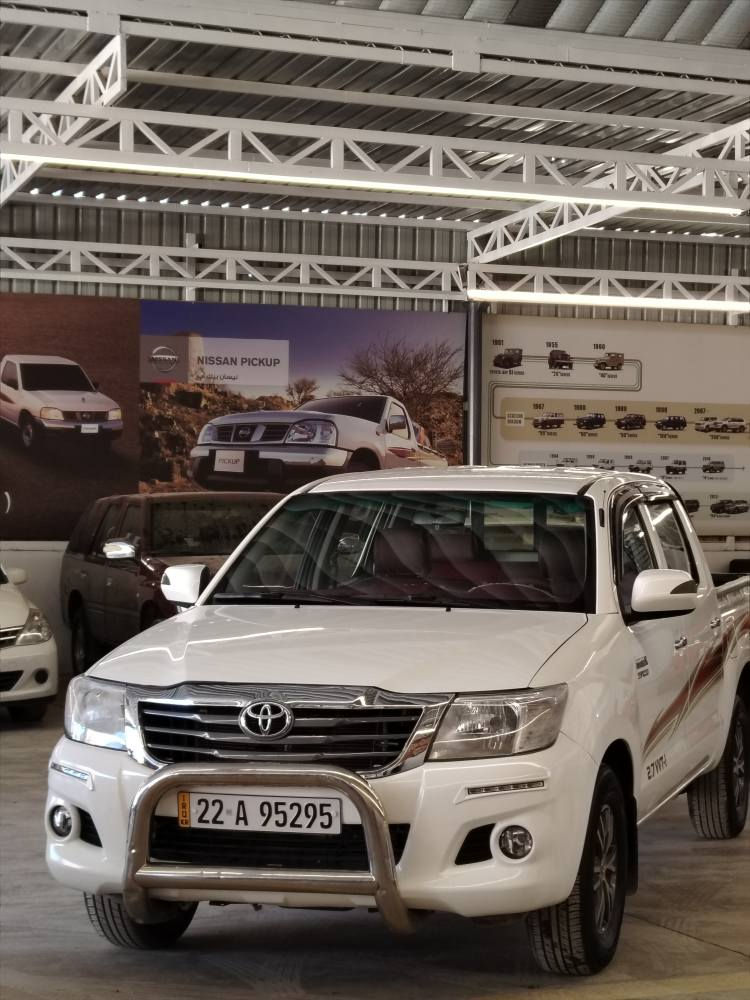 مەرزیە 2011 سێ پارچەی گۆڕاوە بۆ 2013 قرچێکی کەمی هەیە شایەنی باسکردن نیە بەدەنەشی نەگرتوە بەشەرت
سەنەوی تا 2031 تازەیە
توندوتۆڵە بێ مەسرەفە   ۰۷٥۰۲۳۱۲۹۰۷
گێڕومەکینەو ئەکسل بەشەرت
چوارتایەو ویلی کڕۆمی تازە بۆبەستراوە
***********لەشاری کۆیەم
نرخی 148وەرەقەو مەجالێکی کەم
تێبینی.. من خاوەنی نیم تەلەفۆن بۆخاوەنی بکە كويسينجاك, أربيل
