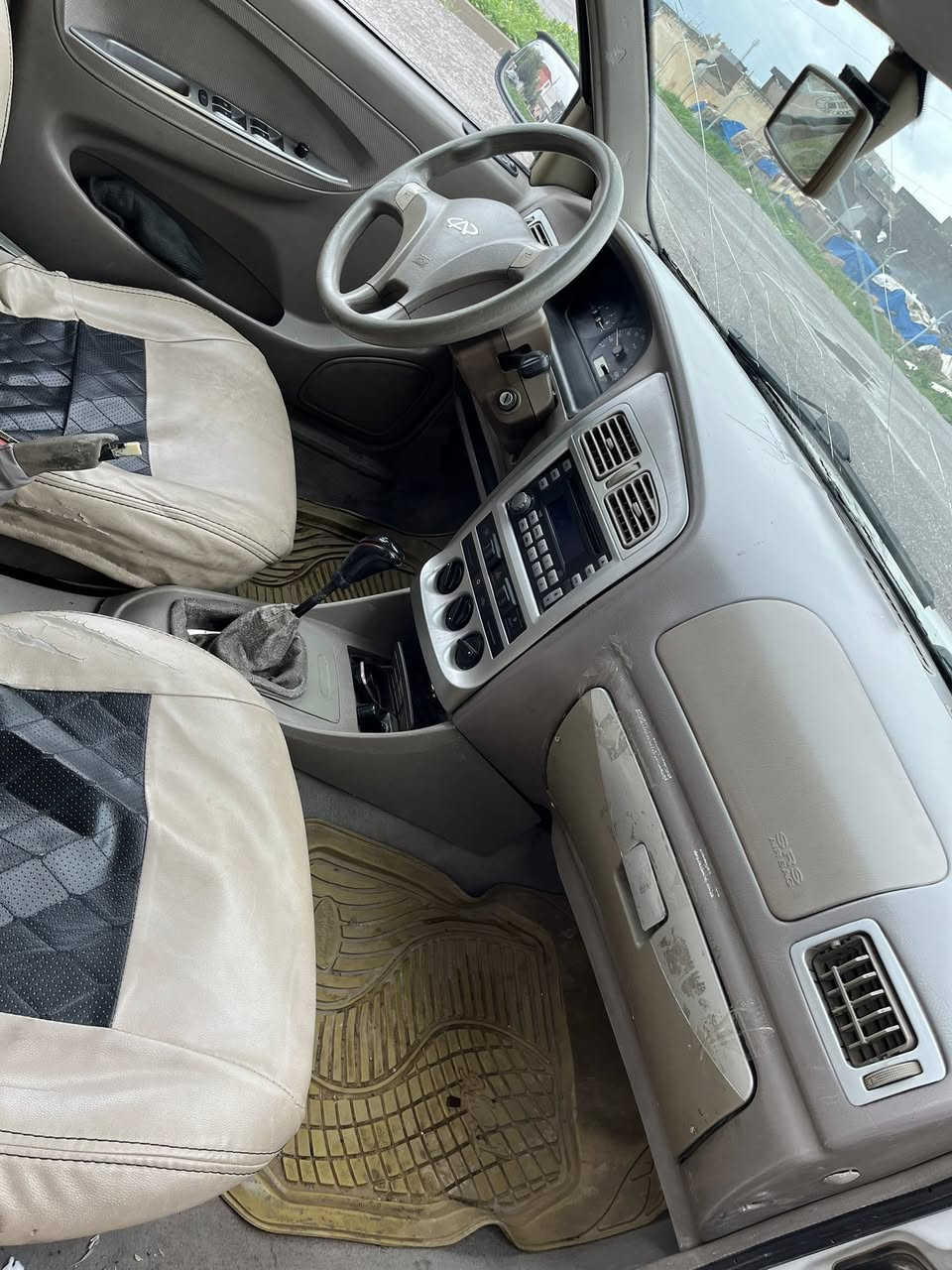 سلام عليكم
ببع فقط شيري كوين 
موديل 2013 جديد 
بدون اي ضرر بدون صبغ 
كير محرك شرط رقم شمالي 
مكان اوبيل شرائي يتصل 
***********
