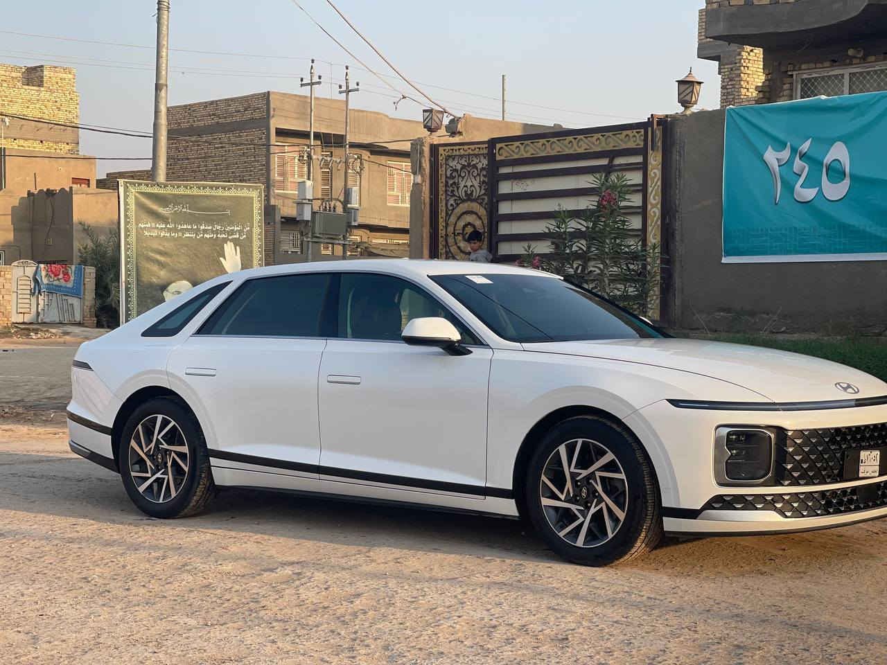 السلام عليكم
ازيره 2023 غاز بلادي شكل الجديد مكفوله كفاله عامه
محرك 6 سلندر
بيع او مراوس ب سوناتا او k5 كوري غار فقط
التفاصيل ***********
