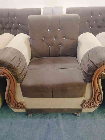 تخم نضيف جداً أي ضرر مابي 10 نفر العنوان حله البكرلي رقم الهاتف *********** بي واتساب أي استفسار ادخل خاص.
