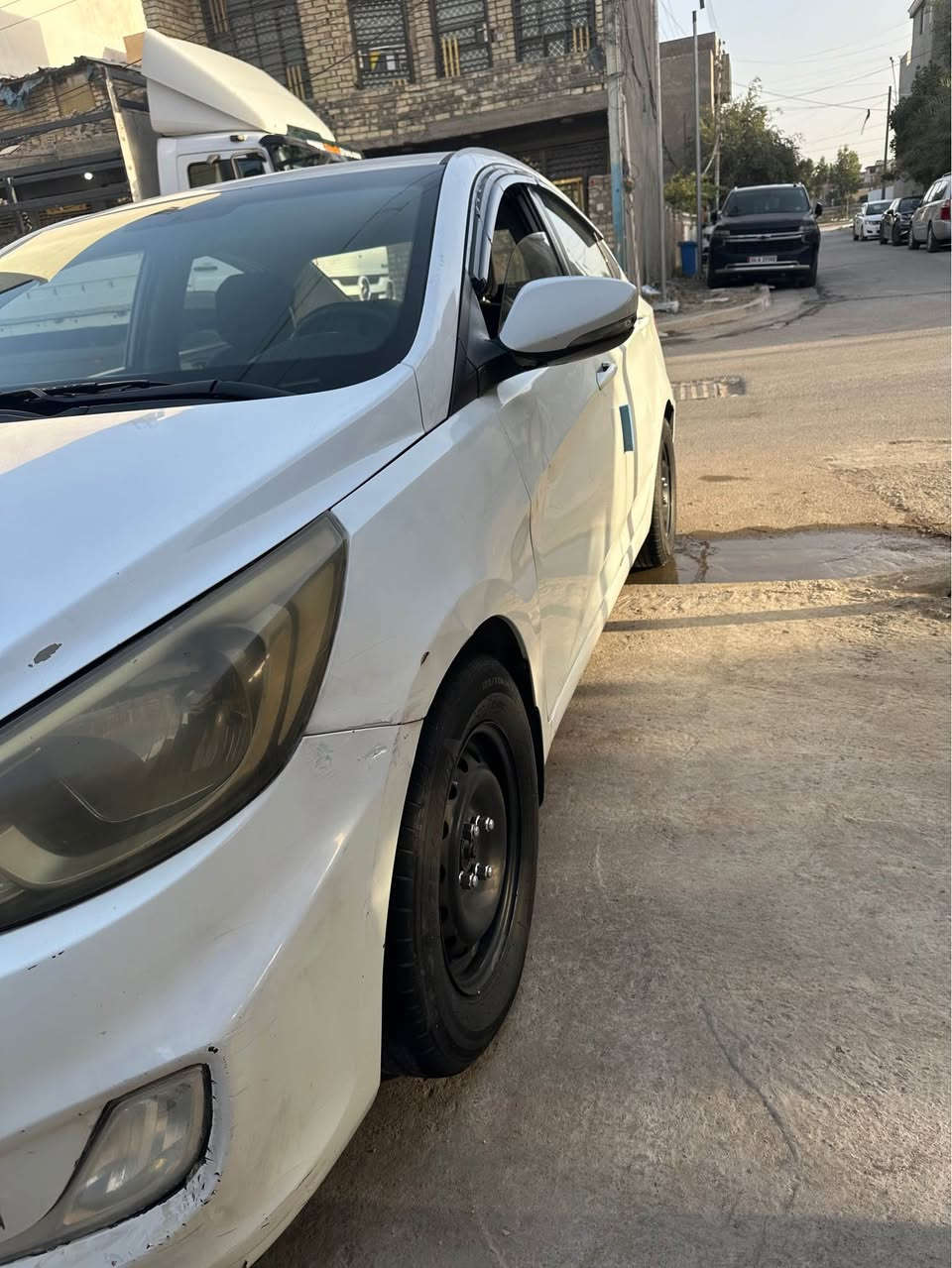 سلام عليكم اكسنت 2017 للبيع بيها قطعتين صبغ كير ومكينة مكفولة 1400 تدفئة + تبريد تخم تاير منضومة وقوود كله جديد السعر 85 وبيه مجال بغداد الدورة شارع الطعمة 
*********** بغداد, العراق
