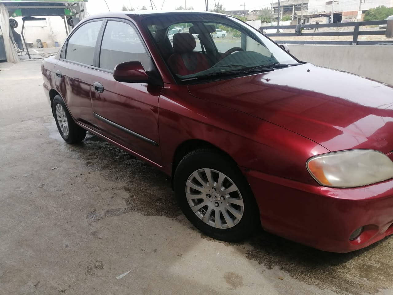 كيا موديل ٢٠٠٢ 
سنويه ساقطه بل ١٩ 
محرك كير كهربائيات  اطارات جديده 
ترهم بالوعده حسب الاتفاق   للتواصل عل الرقم ***********
