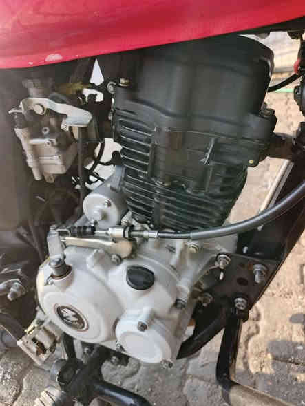 السلام عليكم . دراجه بوكسر جبلي رقم انكليزي وسنويه  سعر . مليونين وسبعمية وخمسين وبيهة مجال  دراجه ما مفتوحة بلاد . العنوان البصره . شط العرب التنومة . قرب فلكة ابو مهدي المهندس ركن شارع بيت زعير  *********** شريحة + واتساب 24 ساعه متواجد 
الدراجه مال بيت ما متعوبه ماشيه 27
