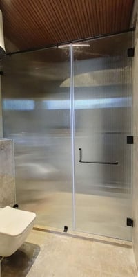 يوجد لدينا جام مقلم ٤ ملم ١٦٠سنتم *٢٢٠ .....07706055397......واتساب