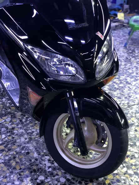 الهم صلي على محمد واله محمد 
فورزه 09 كرستال (7 كير 4 تحويلات) 

مكينه كلجات جويتر فيتم كله بلاد 

ماشيه ٢٤ ويل ذهبي دبل ذهبي نضافه الكفر ٩٠ 

شلعه معدل شك الكاع عليها ادامه كامله جاهزه للشارع 

شرط جيب ١٠ فيتريه وفحص / مكاني بغداد شارع فلسطين 

سعرها ( مليون و ٣٠٠ ) شرط احله من الصور 

للاستفسار: ***********
