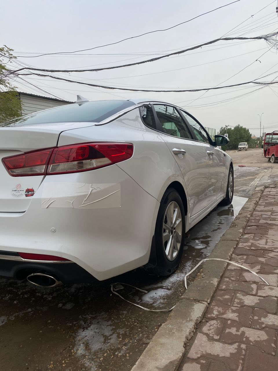 اوبتما FE
2018
حادثها قبق صندوك مصلح ومصبوغ نفسه مطابق 
وارد أمريكي 
لون ابيض صدفي 
شبر بارد بل هلال الجاملغ الخلفي
للبيع ب 140 وبيها مجال مال مستعجل 
رقمي ***********
