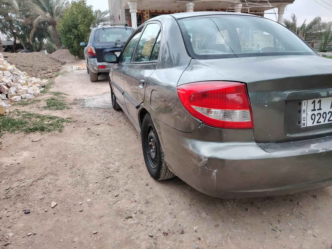 السلام عليكم كيا ريو رقم بغداد 2005بسمي سنويه جديده جاهزه كير عادي ومكينه 1600مرغوب وتخم تاير غرفه جديده وارد امريكي ضرر جاملغ مامي وباب مبدلات باقي مكفول صبغ جماليه تدفئه تبريد جان شغال بس صار بي ليك سياره مابيه نقص خير من الله ترايك وين ميعجبك مكان بابل السعر 39 /بي مجال كلش قليل /***********
