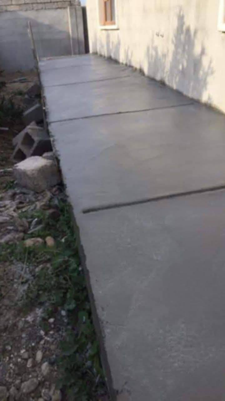 شلونك اخواني وأصدقائي الأعزاء ///‏‪***********‬‏
تم اليوم وبعون الله تعالى صب لاش ////  مستعدون لصب السقل والأش للدور والكراجات والمماشي //// الاتصال على الرقم ///
