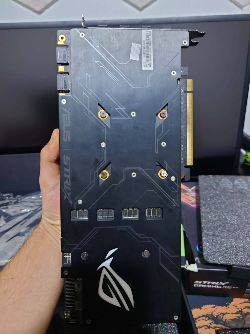 السلام عليكم
كرت ASUS ROG STRIX GTX 1080
نظيف جدا مبدل معجون فقط
الكارتون والملحقات كلها موجودة

الكرت شغال بدون اي مشكلة وأي لعبة وبنشمارك تحب افحص عليه

السعر 225 الف وموجود توصيل


**إذا كنت صاحب هذا الإعلان وتريد حذفه لأي سبب، رجاءا أرسل رسالة إلى الدعم الفني**