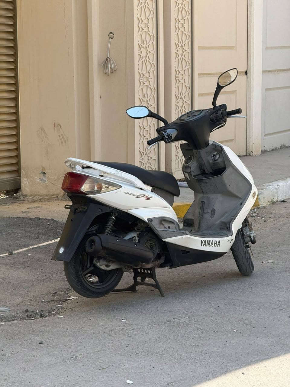 سلام عليكم سكنس فحل دراجه جديده الدراجه ما بيهه نقص برغي  دراجه مختمه ختم واحد من الطول للطول ما بيهه شي نقص ولا تجاري نكره سلف اي وقت شلعه معدل كهربائيات كلهه شغاله مكان بغداد البياع السعر ***********
