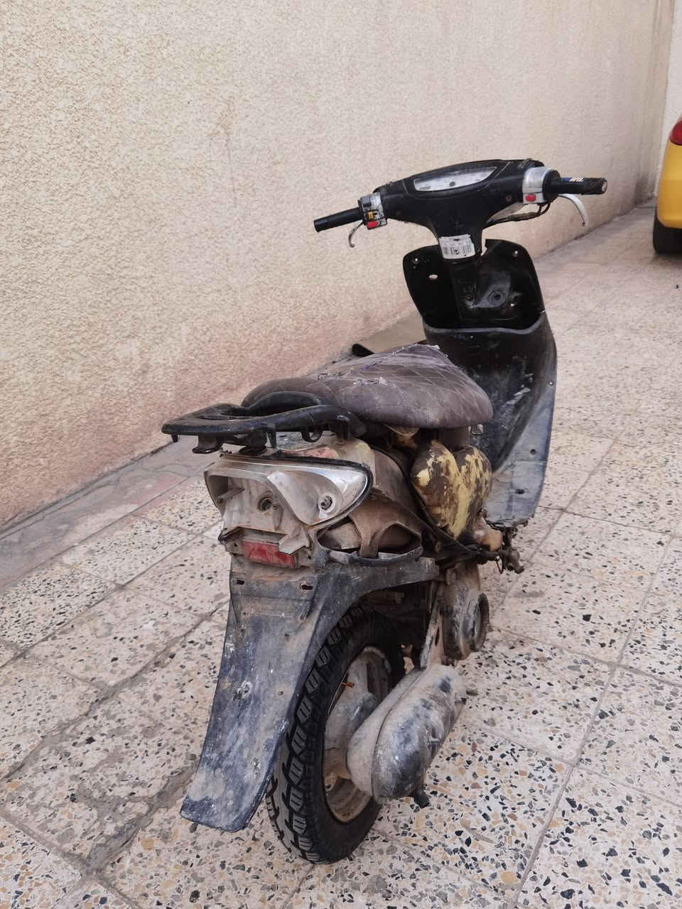 السلام عليكم
عصفورية هندر واحد تشتغل تاير خلفي جديد گلوب خلفي شغال مكينة نعمة زينة بيها فقط صالصنة يم الحداد يسويها وتجي تفحص وتاخذ رايدها قفل 80 مكاني بغداد الحبيبية رقمي ***********
