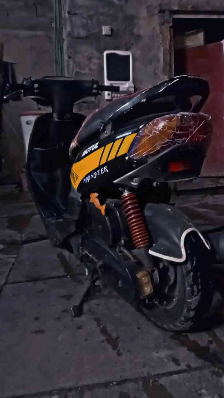 سلام وعليكم عندي دراجه ماكس قجمه
السعر 250 رقمي ***********
