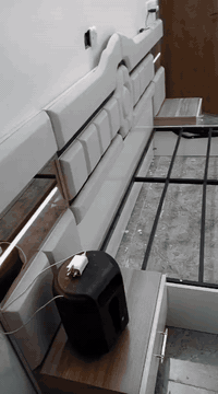 سلام عليكم غرفه تركيه جديده غير مستخدمه ١١ قطعه لبيع سعر مليون وربع مكان بغداد العبيد متواجد وتساب وعل فيس ***********
