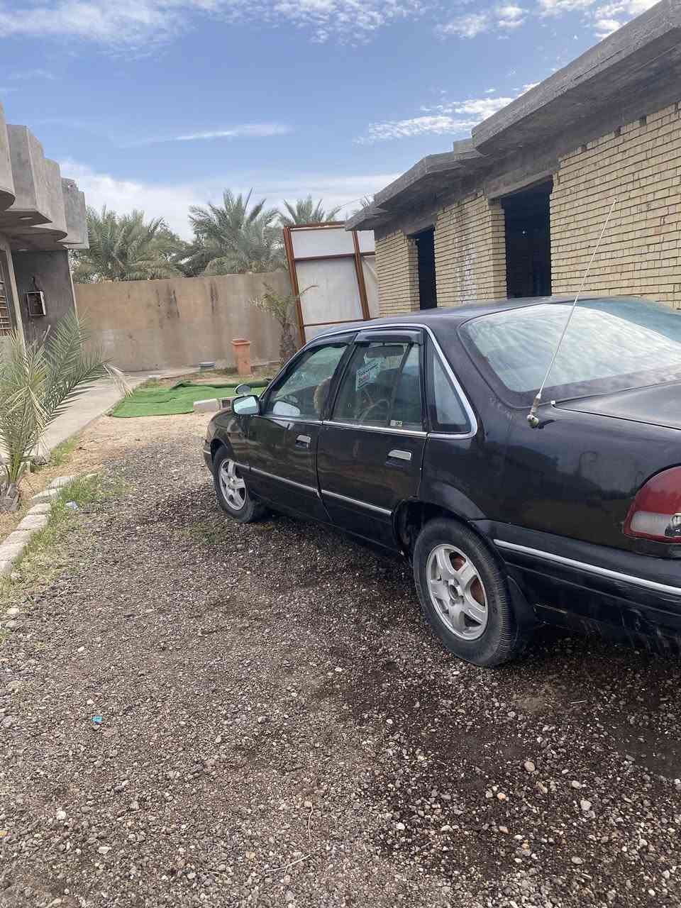 السلام عليكم برنس فراشه موديل 1996 لون اسود  ورقمً بغداد إنكليزي هزه جديده سياره بلاديه وجاهزه الداخل كله جديد مدوشم سنويه ل28العنوان بغداد ابو غريب 
السعر 35وبيهه مجال الاتصال *********** /***********
