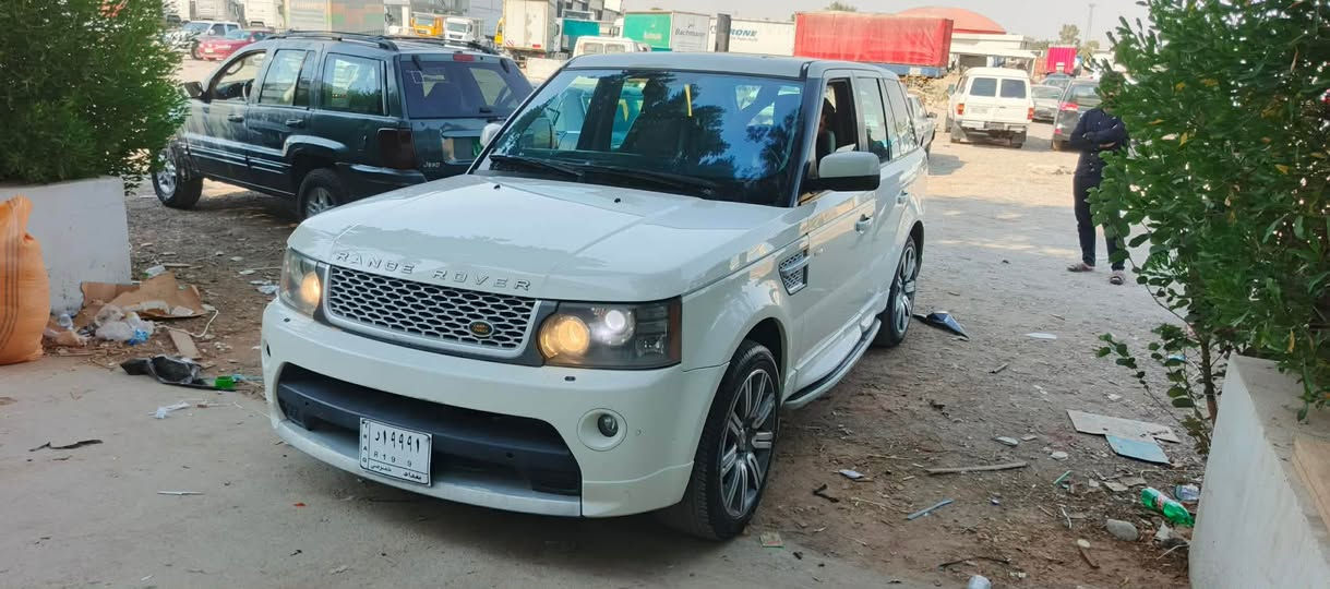 ڕەنج ڕۆڤەر 2011 مەکینەی VVT 3000 
تۆماتیک بەشەرتی هەموو گیانی لۆک لۆک ساخە بئ رەقەمە نرخی  نوخسانی بەس کۆمپرئسەری تەبریتە نرخی 65 گەڵا و مەجالی تیایە ژ.م ***********
*********** كالار, السليمانية
