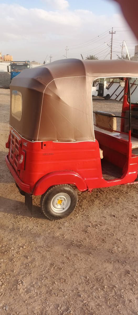 السلام عليكم تكتك موديل 19 شهر 1تكتك مرقمه وسنويه تكتك عوزه كلج  وحشن ما سلف تكتك شغاله خبر من الله بكاني بغداد سبع قصور رقم هاتف***********
