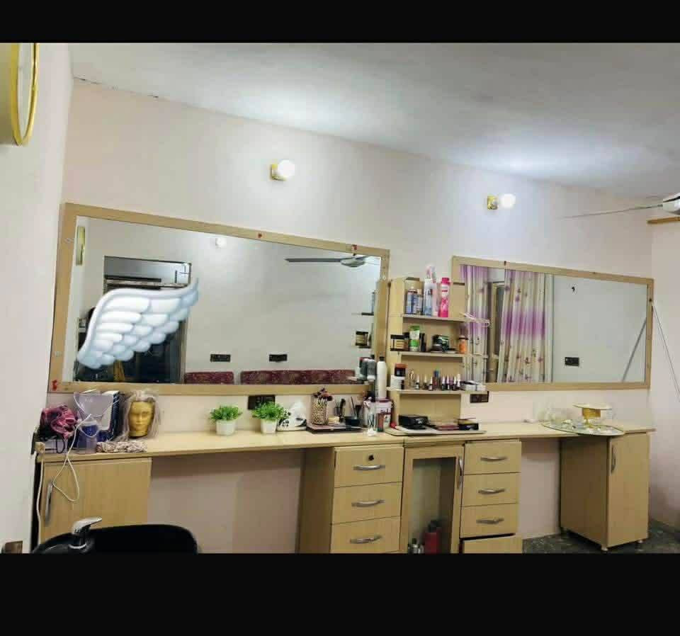 ديكور كامل مع مري250
مغسله35
ديالى


**إذا كنت صاحب هذا الإعلان وتريد حذفه لأي سبب، رجاءا أرسل رسالة إلى الدعم الفني**