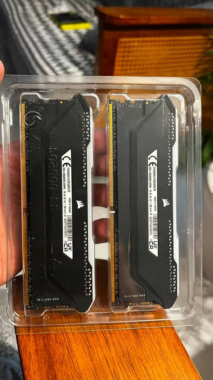 رامات للبيع
Corsair vengeance 2x8gb 3600mhz cl18 ddr4 

اخت الجديده مع الكارتون سعرهن 150 مع ضمان 6 اشهر


**إذا كنت صاحب هذا الإعلان وتريد حذفه لأي سبب، رجاءا أرسل رسالة إلى الدعم الفني**