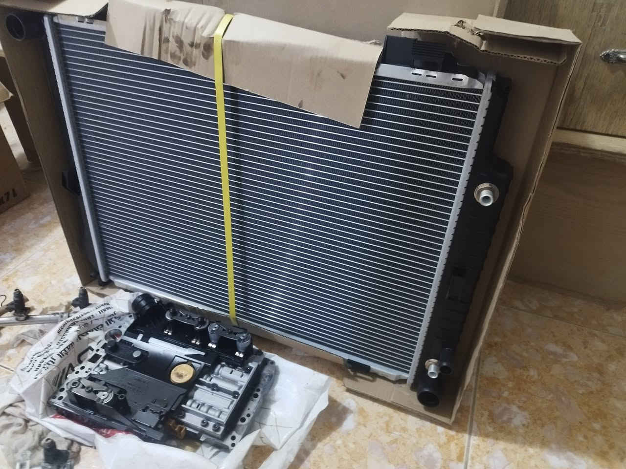 السلام عليكم اخوان اغراض مرسيدس ام عيون راديتر مال ماي جديد بالكرتون ما مستعمل ابد كنترول جديد مال كير مسطره نازلات حامله مال فيت بوم وهو كان مبينات قدامكم بالصور هذني كلهن للبيع مكان ناصريه ***********
