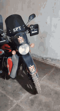 سلام عليكم بوكسر 2022/11/22 اوراق ضاعن  تجي تاخذه من باب البيت وسويلك مكاتبه. اكفل شارع وعشاير الدراجه خير من الله اي نقص ما بيه ترايك وين ميعجبك نكره بكل وقت بيه زنون ابيض يعمي سعر 1300 وبيه مجال الدراجه كبل تطلع تشتغل بيه مكاني بغداد الغزاليه ***********
