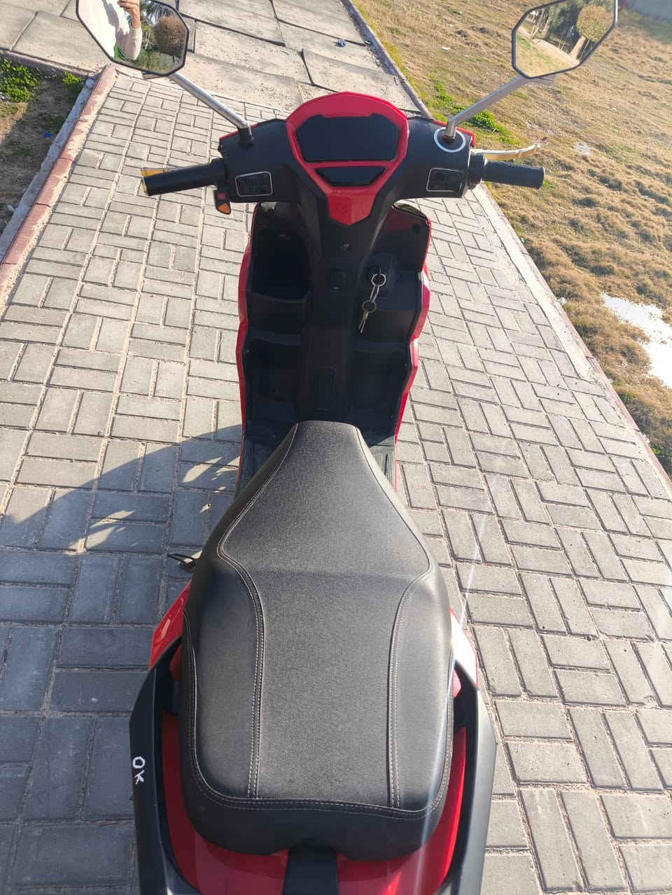 السلام عليكم دراجه سكنس مديل ٢٠٢٤ دراجه جديده مابيه نقص بطاريات مبدله ٢٠٢٦ ضمان ست اشهر ٣٠ امبير ٦ باتريات بيه نضام رجوع للخلف سرعه ٩٩ السعر ٧٢٥ بيه مجال بسيط العنوان بغداد حي جامعه ***********
