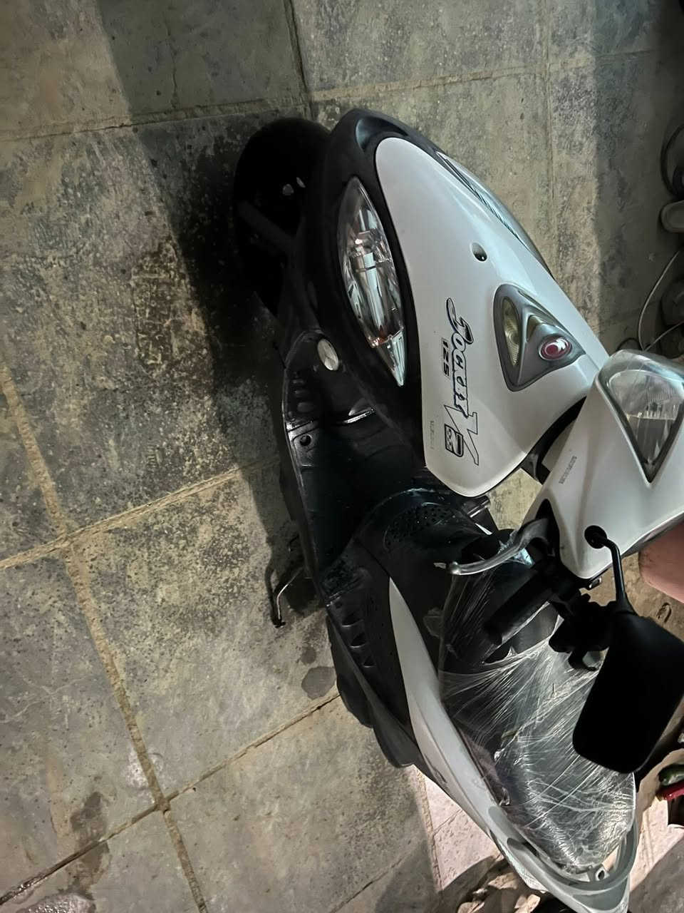 اسلام عليكم كامكو v2نوزل دراجه نضيفه وجديده وجاهزه رمبه مكانه شطره هذا رقم راعيه ‭٠٧٨١ ٥٢٧ ٩٨٨٨‬
