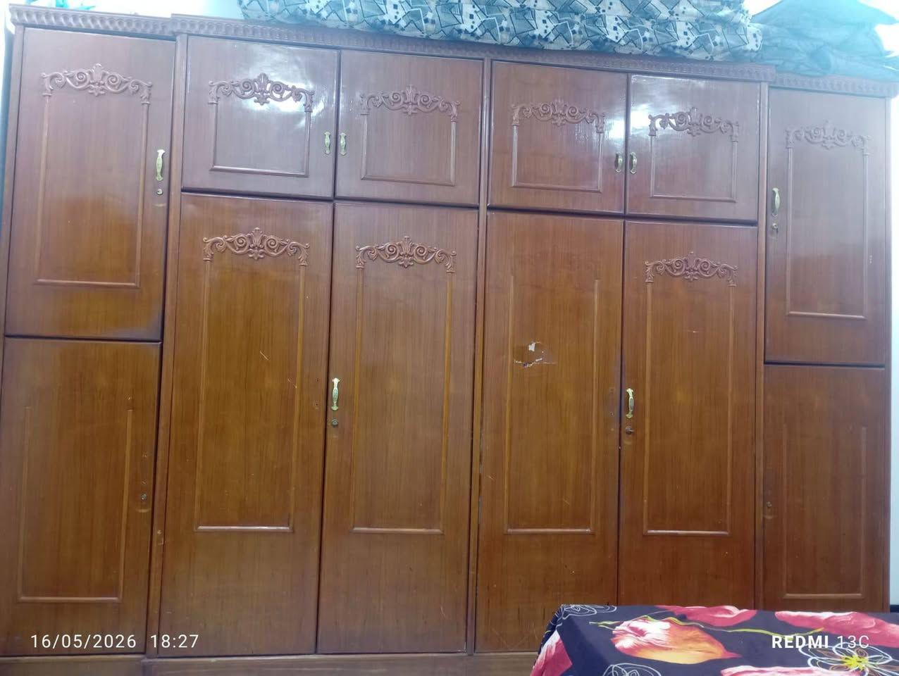 سلام عليكم موجود غرفه نوم للبيع للاستفسار واتساب (***********)
