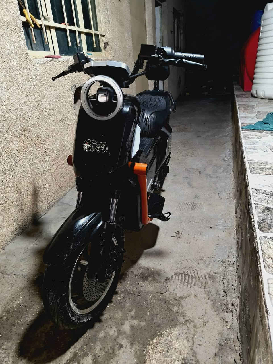 السلام عليكم دراجه شحن للبيع النوع سيزر برو الجيل الثاني صار شهرين من ماخذهة كفالة عامة اي عطل مابيهة السعر مليون و400 الانتصال على الرقم ***********
