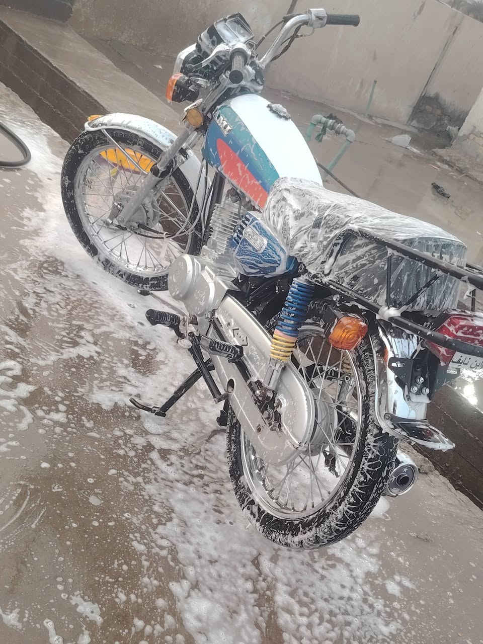 السلام عليكم دراجة نامة اوراق 2025السعر 650الف 
***********
