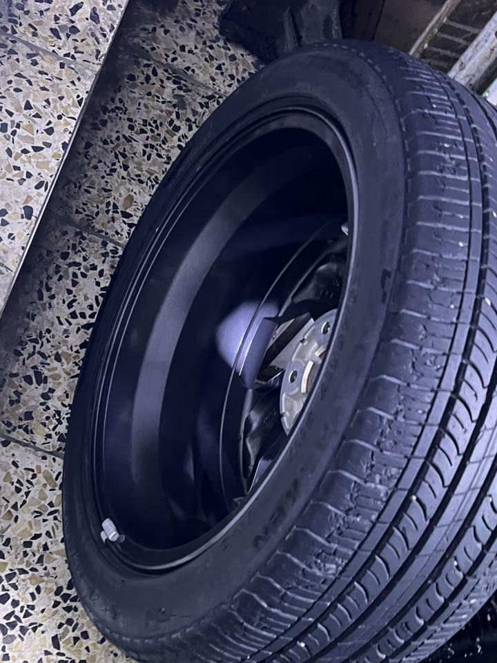 السلام عليكم تخم ويل وتاير للبيع مكاني بغداد حي العامل السعر 300رقم الهاتف ***********
