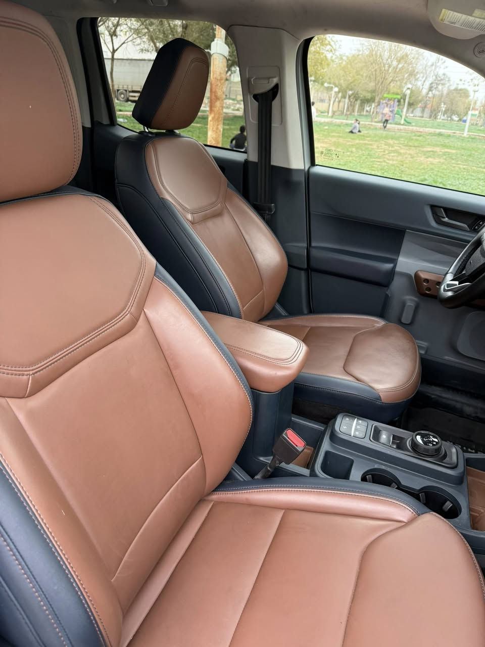 السلام عليكم
فورد مافريك 2023 اللون سموك
مواصفات فول الفول لاريات
داخل جلد كشنات هيتر استيرن هيتر كشن كهرباء 
فتحه سقف وفتحه زجاج خلفي
فوور ويل
محرك توربو صاروخ
ماشيه 36 ألف
السياره دخول جديد بعده كاتى تريد ابيعلك كاتى اتريد ترقيم
بصمه تشغيل
رادار امامي وجانبي وخلفي
هوك سحب 
غطار بودي 
بدون صبغ شويه بارد بحافه البونيد السياره كفاله گير محرك اكسل 
اكرر بدون صبغ
السعر 185 ومجال
***********
