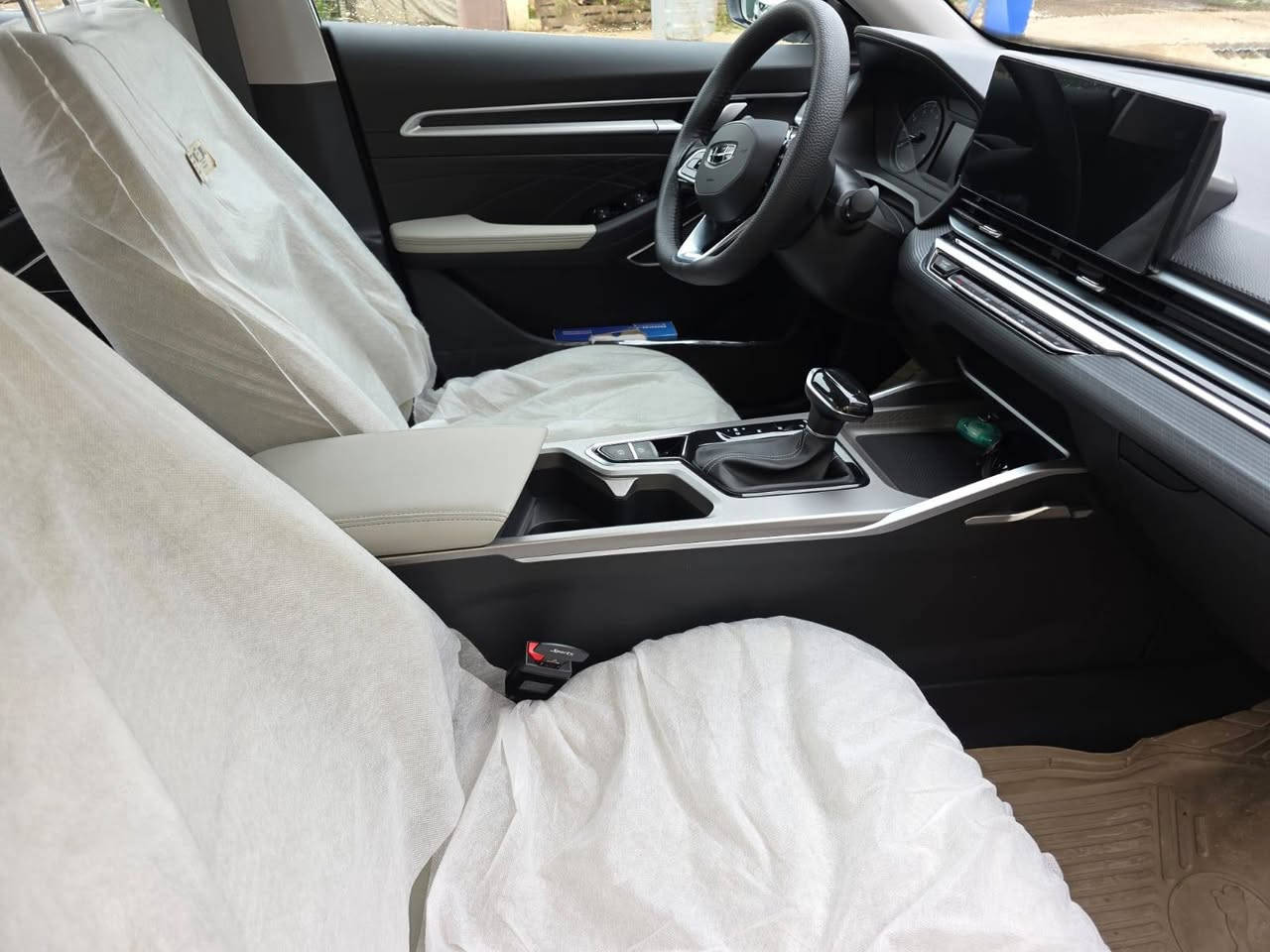 Geely emgrand 2026

جيلي ايمگراند موديل 2026 بي بوياخ بي شوخت حيساب سفريي بو ده كريت ته نها 3 هه زار روشتوه زه ماني شەریکەی باجگر ٦ ساڵ
كامل كه ملياتي بو كراوه گاعيه قالب بلاجكتورى ليدي پيش و پشتي بو كراوه ناو دعاميه امپافيرى بو به ستراوه
رقم هه وليره 
شوين هه ولير
نرخي 123 مجالى برايانه
موشتريت تيل بكه
0750 428 8891 أربيل, العراق
