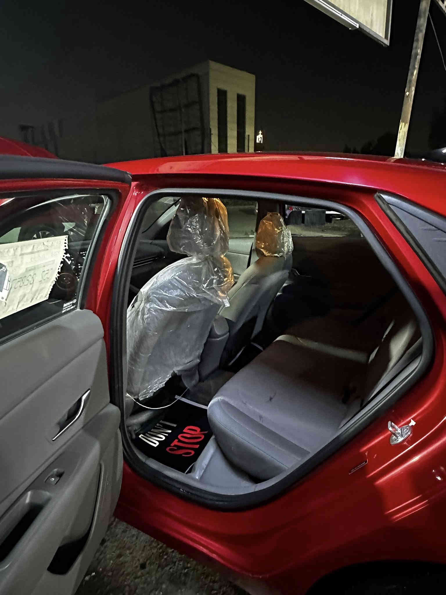 السلام عليكم 
النترا مديل ٢٠٢١ مواصفات نص فول رادارات نقط عمياء اوتو ستوب ماشيه ٧٤الف مكفوله من الغد و الشاصي بجم كبس حادثها باب الخلفي عكس السايق وموجوده صور الحادث جوه السياره بأسمي تحويل ثاني يوم مكانها بغداد زيونه ***********  السعر ١٤٥ وبيها مجال
