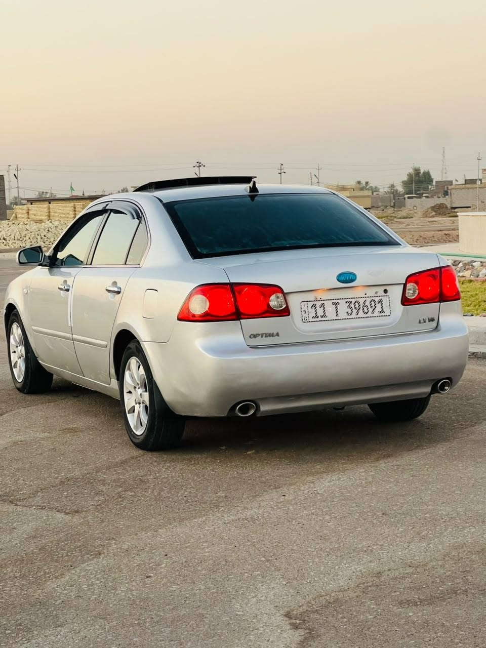 السلام عليكم اوبتيمه 2008 خليجي كفاله من الصبغ والتبديل بيها ملاحظات بصيطه سياره جاهزه من كلشي مكينه 2700 6 سرندر  وكير وحداديه وتخم تاير تبريد ثلج كهربائيات كلها شغاله سياره جاهزه وماتذب عليها الف رقم بغداد انكليزي سنويه وهزه جدد بسمي *********** السعر 88 وبيها مجال مكان السياره بابل الشوملي
