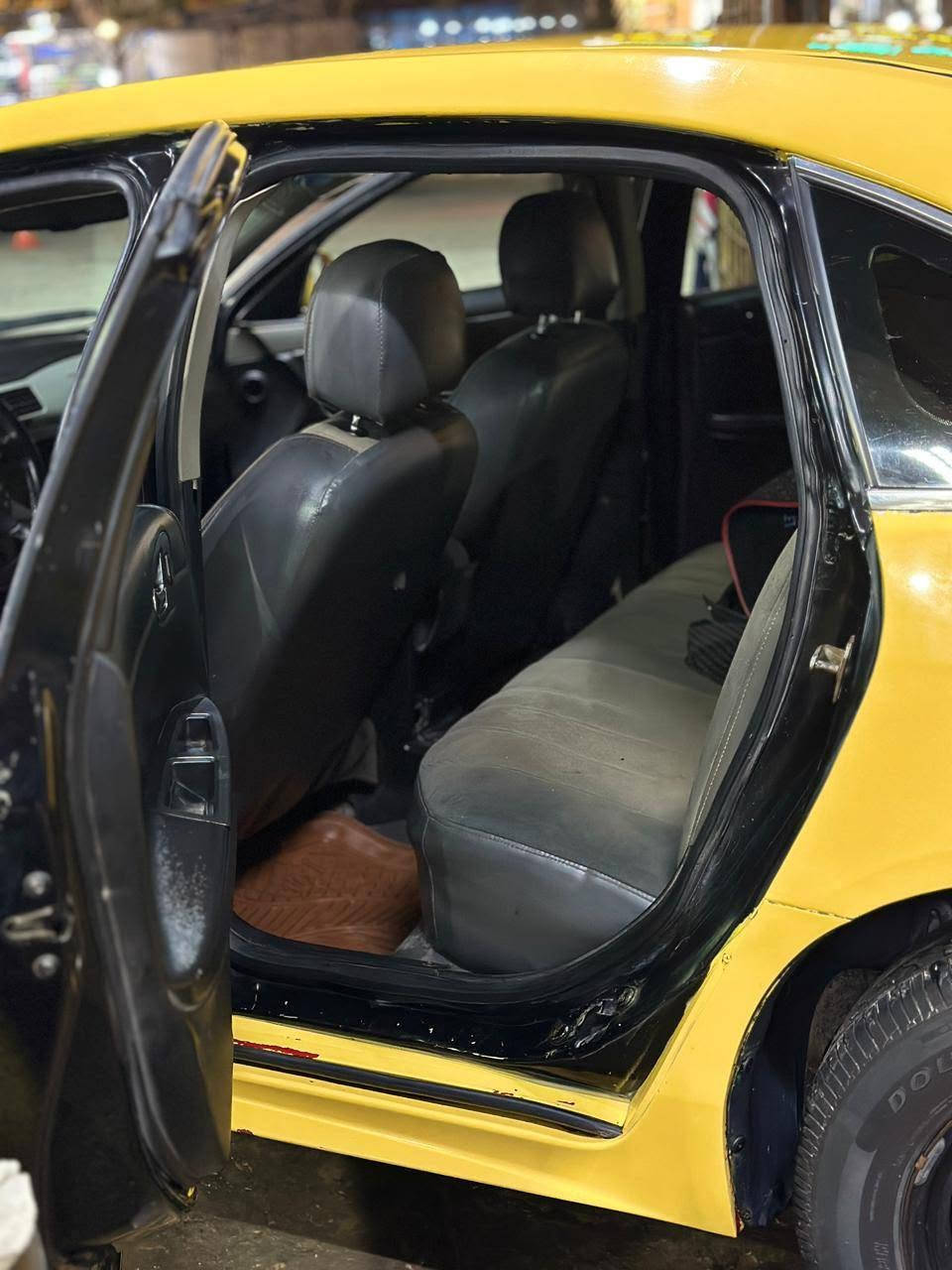 السلام عليكم 
امبالا موديل 2008 محرك 3500 كير تعليك 
‏Impala 3500 V6
رقم انكليزي دولي مشروع وطني تريد تحويل تريد وكاله  
تخم تاير جديد 
حداديه 100‎%‎ 
منظومة غاز ⛽️
تبريد ثلج ❄️ 
تدفئة ♨️  
شاشه 🖥️+ سستم سماعات🔊 
كشنات 💺السايق والصدر كهرباء 
دوشمه جديده 
العنوان النجف / السعر 50 ورقه وبيها مجال 
للاستفسار التفاصيل ***********
