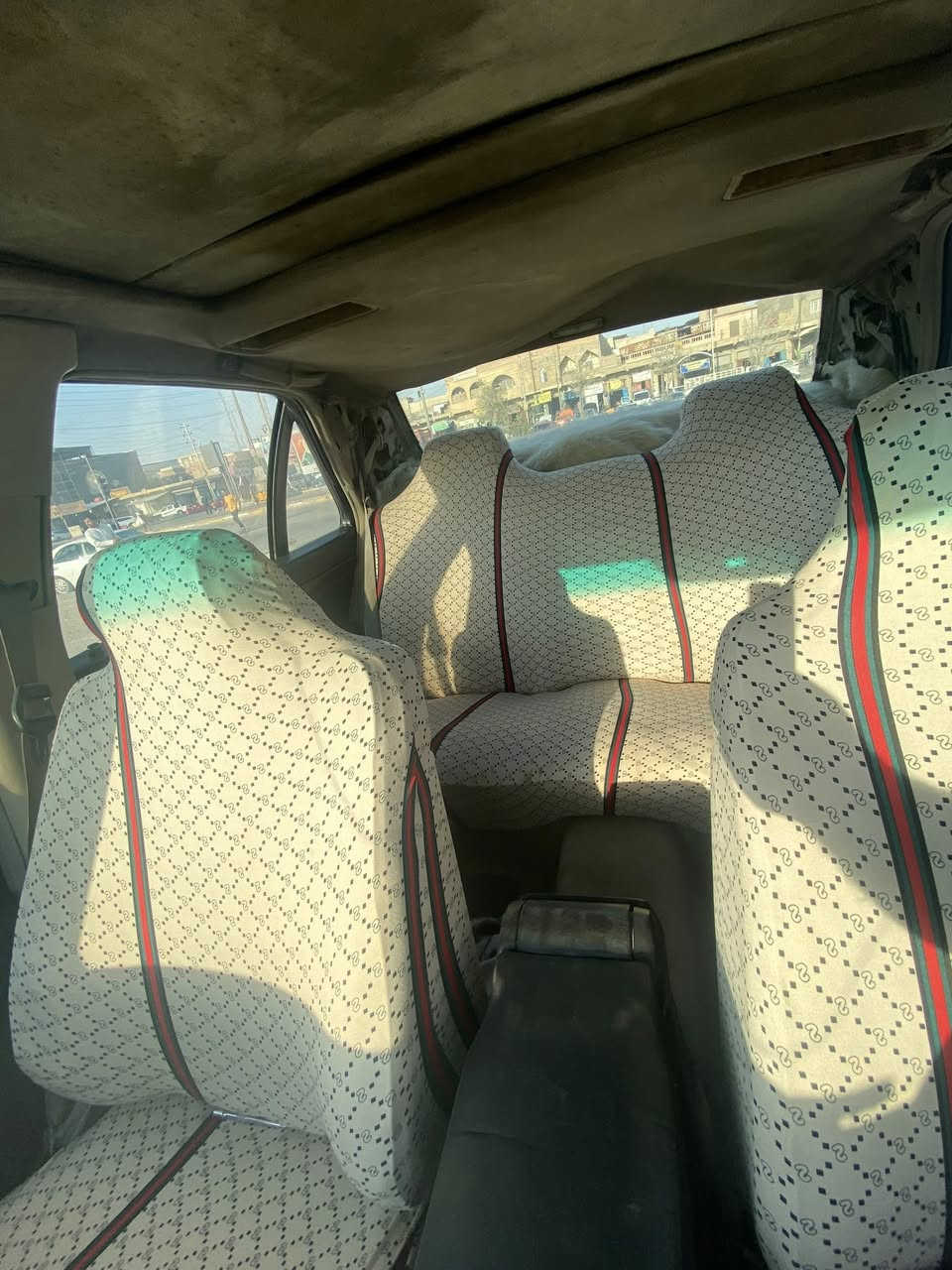 سلام عليكم
مارسدس شبح 92 للبيع السياره 
جاهزه من تخم تاير حداديه امامي خلفي مكينه خير من الله شرط التحويل السعر 35 ورقه العنوان البصرة القرنه هاتف ***********
