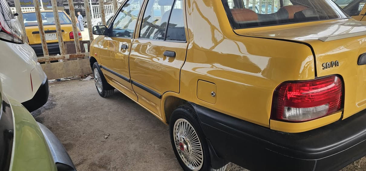 سلام عليكم سايبه موديل ١٥ تكسي رقم بابل سنويه مجدده جاهزه مصفره هيئة وغرامات السياره  مصبوغه حزام أثر خياسات مصلحه السعر ٣٠ وبيهه مجال جدآ بسيطه ملاحظه  السياره موجوده بديوانيه  الاتصال على صاحب السيارة ***********
