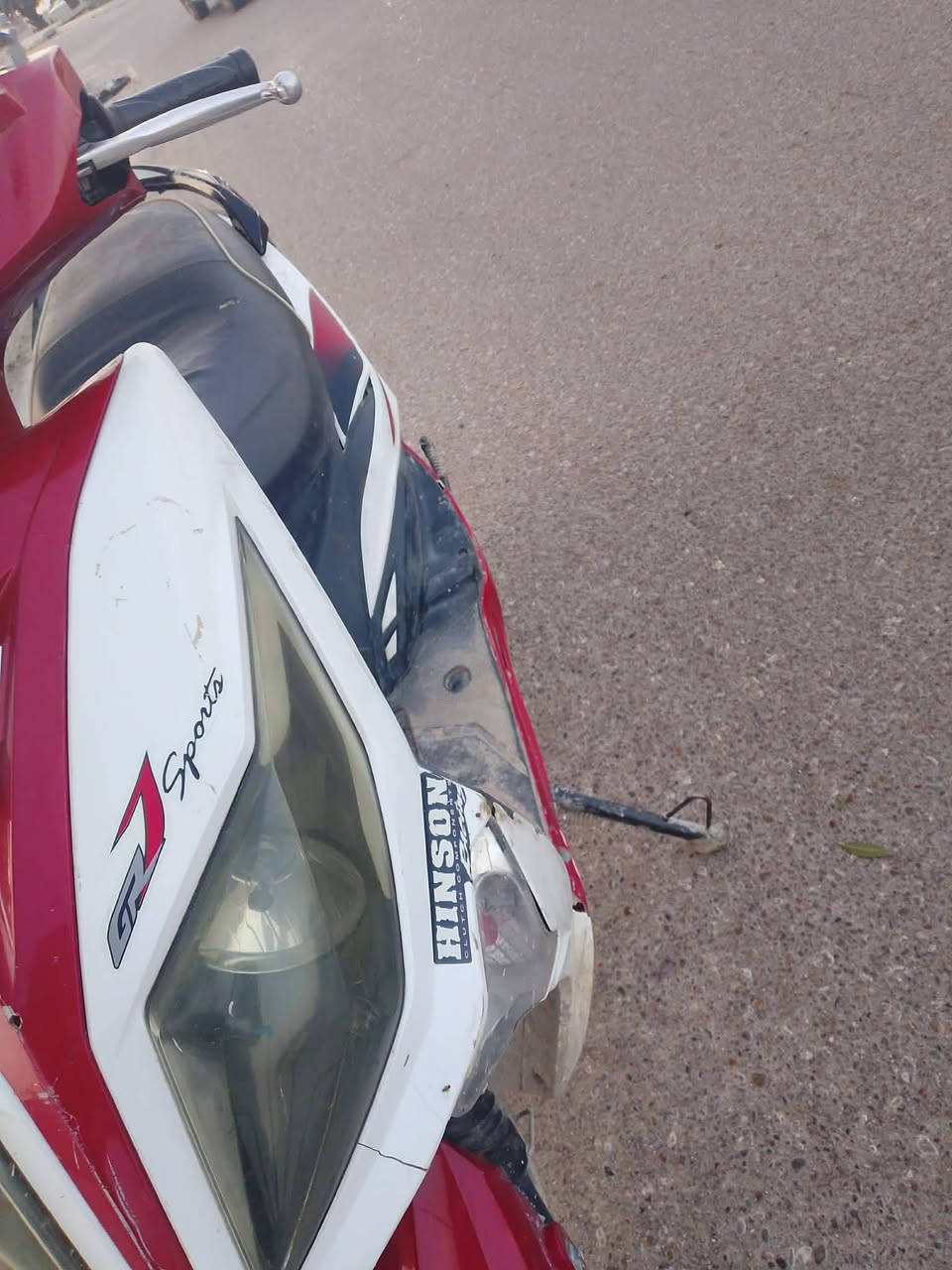 السلام عليكم ورحمه الله وبركاته اخواني الاعزاء للبيع دراجه كامله شغاله سلف هندر  كله كامله نص نكره بيه خيط بخار خفيف كلش فقط دراجه شغاله مابيه شي سعر 225الف مكاني بغداد الطوبجي هاتف ***********
