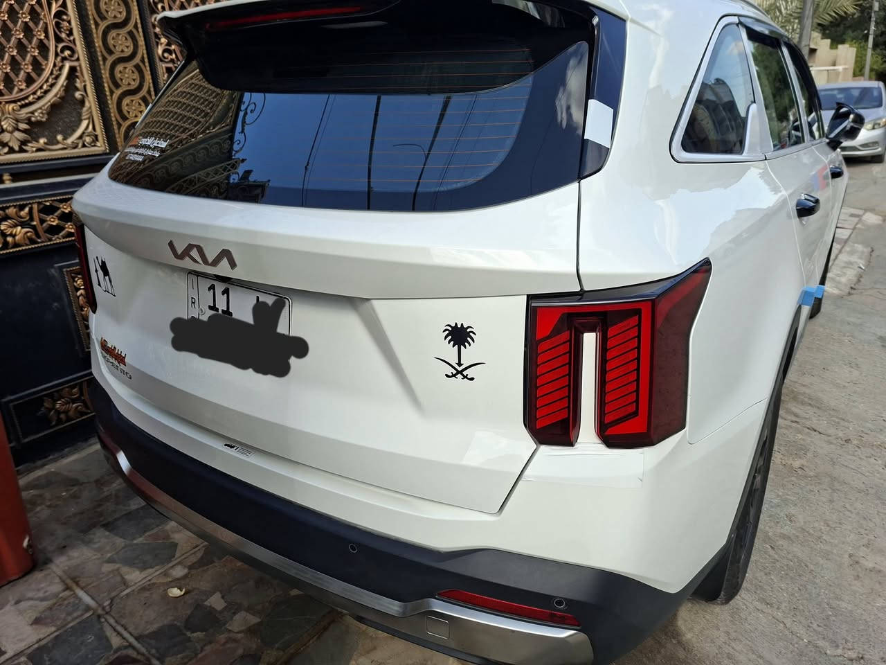 سورنتو موديل ٢٠٢٥ خليجي مكفوله كفاله عامه البيع
رقم بغداد 
ماشية١٩٠٠ يعني زيرو 
فول ما عده بانوراما
بصمة 
كير ماوس 
سايد برك بصمة 
كشنات كهرباء 
صندوك  كهربا
تشغيل عن بعد 
شاحن واير ليس 
حساسات
اوتو هولف 
اريل انفكيشن 
مري كهرباء 
٤ سلندر ٢٥٠٠
تلث قطع تبريد 
كاربلي.
السعر ٢٩٠ وبيهة مجال 
مكان السيارة بغداد 
الاتصال ***********
