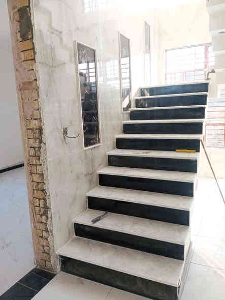 خلفه سيراميك بورسلين مرمر كاشى درج وجميع انواع الترميمات شغل درجه اولى والتزام بالمواعيد مكانى بغداد ***********
