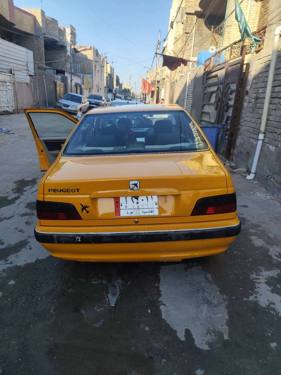 السلام عليكم
للبيع بيجو بارص 2018 

ب اسمي تحويل مباشر  

مشروع وطني قادسية 

مكاني بغداد حي اور 

سيارة كير ومكينة جاهزة 

صدر امامي كلة جديد من الصفر بدلتة 

بيها جاملغ امامي صفحة سايق مصبوغ بدون دواخل

وصفحة العبري بين باب وجاملغ  صبغ هم 
السعر 60 وبيها مجال 

للاستفسار تواصل واتساب ع الرقم ***********
