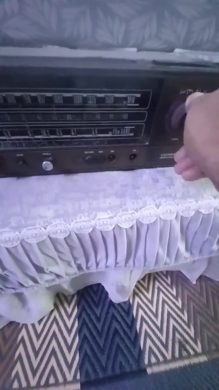 راديو قديم انتيكا تحفه سعر ٢٥ بدون عمله الي يريد يحجز رقم وعنوان


**إذا كنت صاحب هذا الإعلان وتريد حذفه لأي سبب، رجاءا أرسل رسالة إلى الدعم الفني**