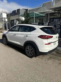 توكسان 20 فول كوري  ماشيه 73 قابله للزياده السياره معروفه موصفاتها الس...