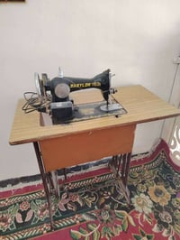 مكينة خياطة • جديدة • حي الصدرين