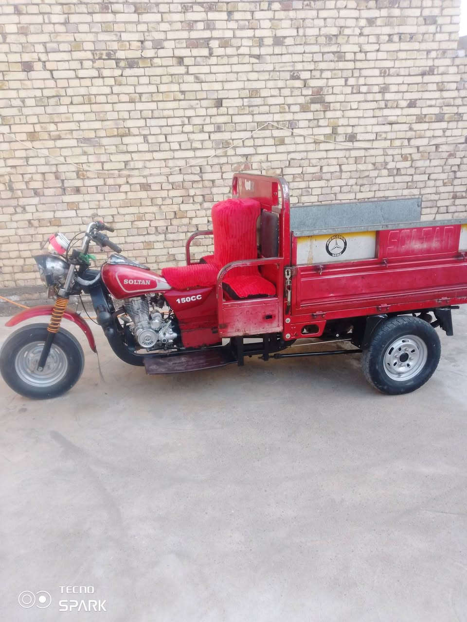 سلام وعليكم ستوته للبيع موديل ١٧  شاصي مكفول محرك مكفول ستوته خير من يم الله ***********
