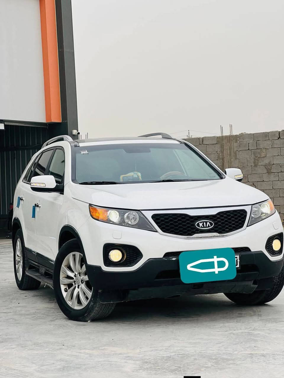 سلام عليكم ورحمة الله وبركاته
سورنتو 2013  فول فول 
               كاز كاز كاز
حصت كاز بجميع المحطات
ادوات أدوات
كصه جنطه 
متومه شمالي ارقام وسنويه 
كصه جنطه 
لون ابيض صدفي
فول مواصفات الفتحتين
دوسه بلباب
بصمه تشغيل 
بصمه ابواب
دواخل اسود
نظام ايكو 
نظام منحدرات
مانع نزلاق
حداديه ع وضع شريكه
امريه شفط اشاره
زراكات لايت
كشنات كهرباء
 حساس خلفيه 
السعر 68 وبيه مجال 
مكان البصرة 
***********
#الجميع
